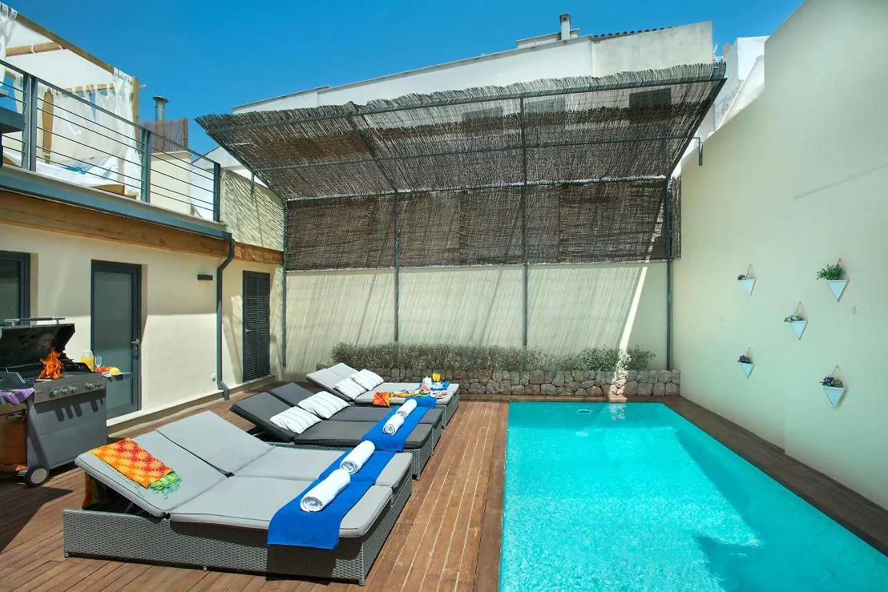Owl Booking Villa Alvarez - Luxury Retreat In The Old Town Польенса